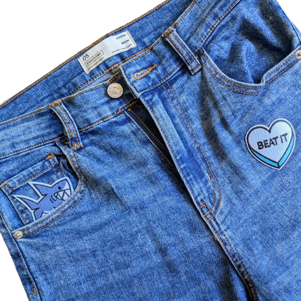 Size 5 Jeans Hand Patched Y2K Women's Shark 90s
